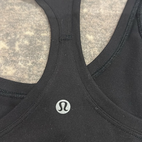 LULULEMON BLACK TANK SIZE 4 - Picture 4 of 5